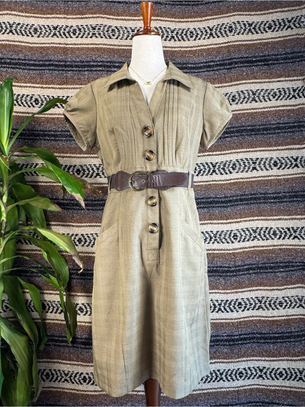 Robbie Bee Olive Green Glen Plaid Belted Shirt Dress Size 8 Pleated Midi Pocket